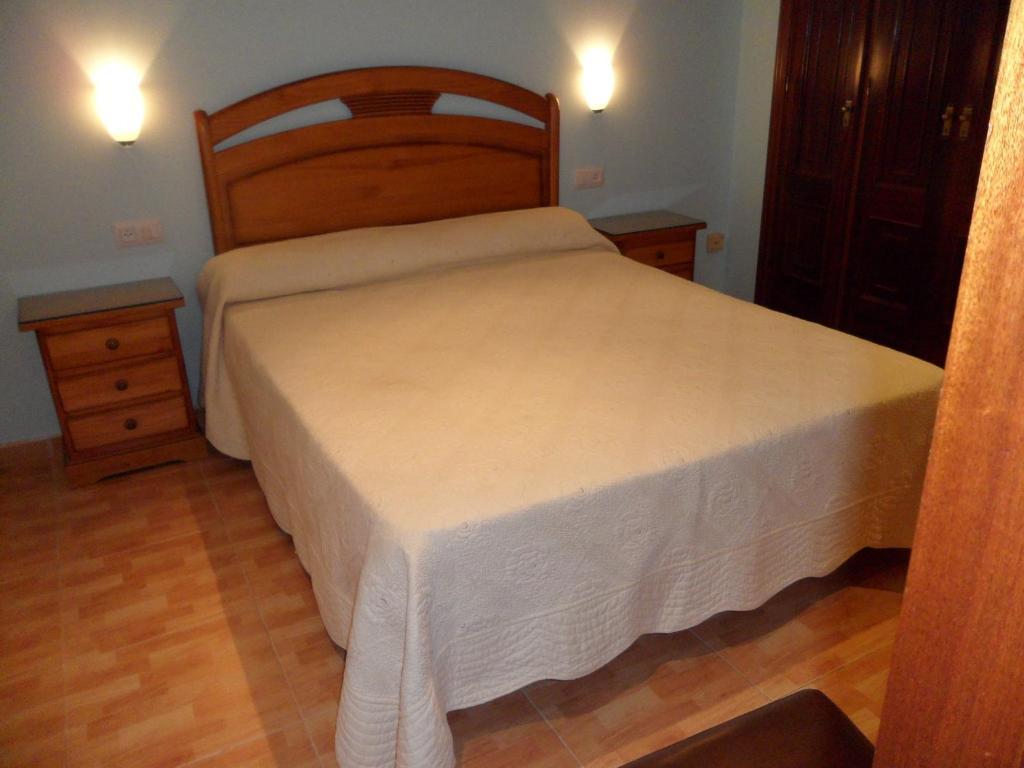Hostal Alce Hotel Nigrán Room photo